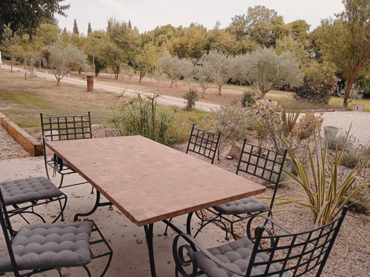 Gite Du Mas De La Finiere ,Avec Spa Interieur Châteaurenard エクステリア 写真