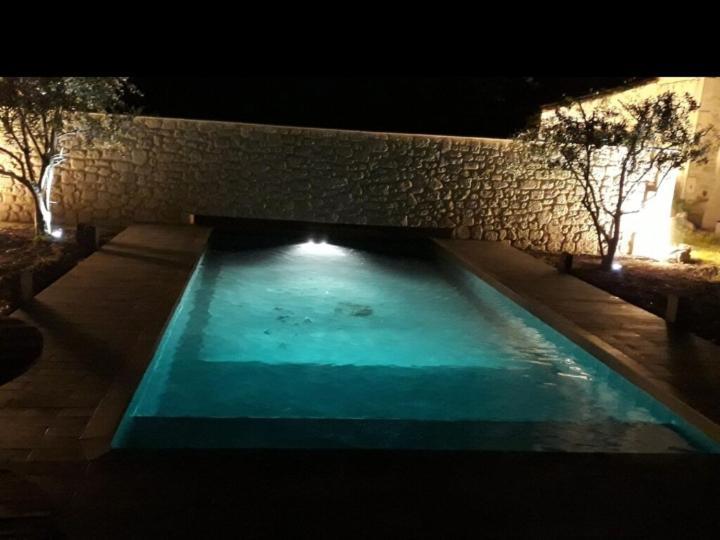 Gite Du Mas De La Finiere ,Avec Spa Interieur Châteaurenard エクステリア 写真